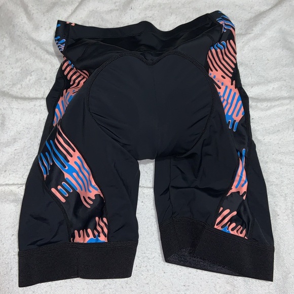 BEROY CYCLING SHORTS PADDED SEAT BLACK AND RETRO STRIPED 2XL ladies like new - Picture 3 of 8